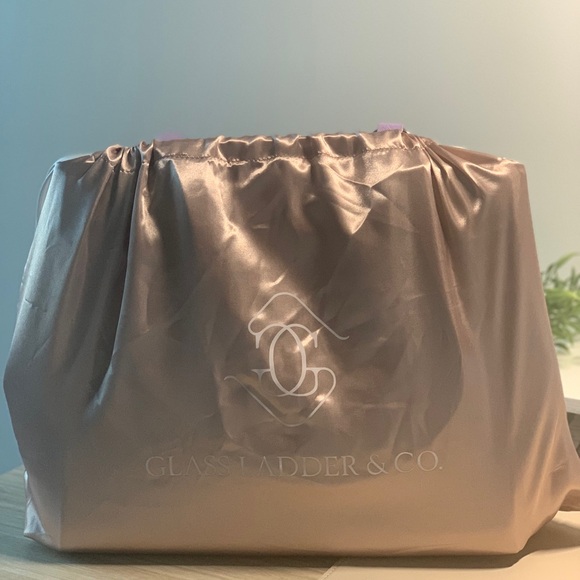 Glass Ladder & Co: small michelle tote in lavender/silver (old model) + dust bag - Picture 13 of 13